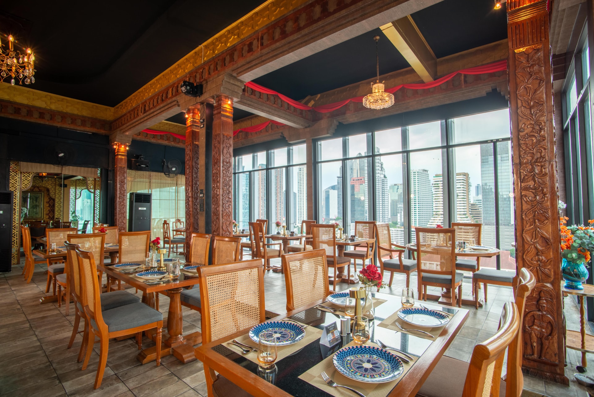 Indian restaurant on Sukhumvit Soi 11 — Bawarchi Ambassador dining room Bangkok