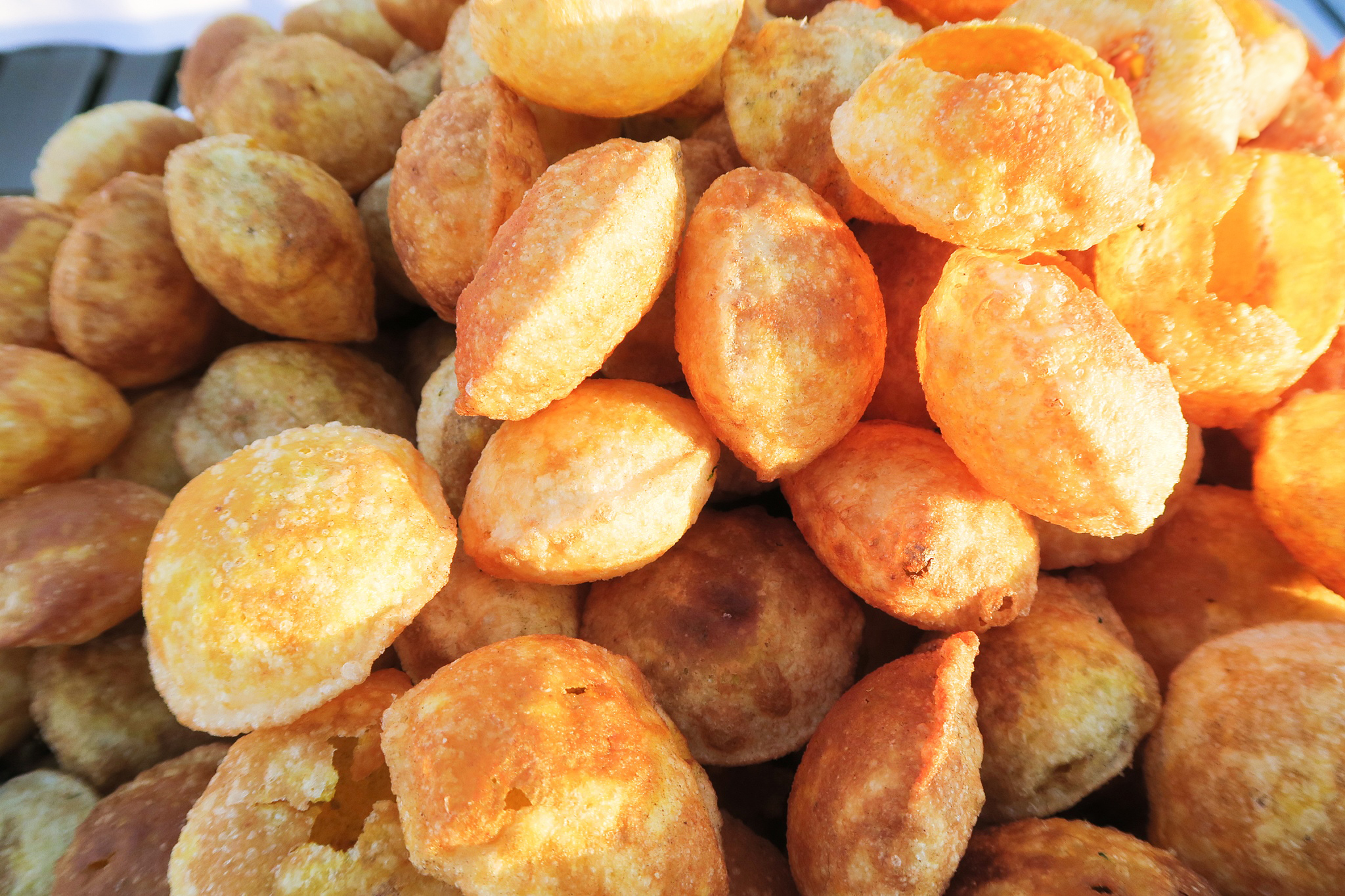 Velvety Akuri with soft, plump pau